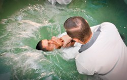 1 Coríntios 1:17 – Paulo se opôs ao batismo nas águas?